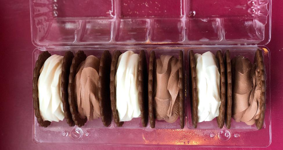 Sandwich Cookie 6 Packs